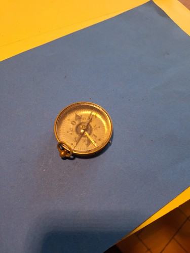 Ancienne boussole militaire - boussole,