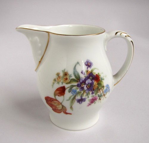 Pot lait porcelaine - à,