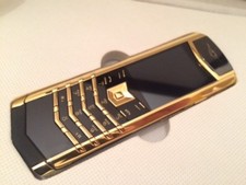 Vertu K7 Signature Design - Golden/Black (Unlocked) with 4G and Wi-Fi