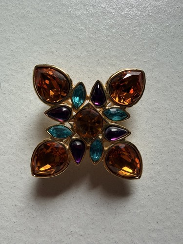 Broche fleur yves saint - broche,