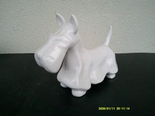 STATUETTE SCULPTURE CHIEN