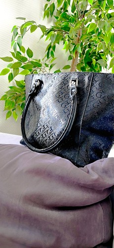 Sac main guess rare - main,