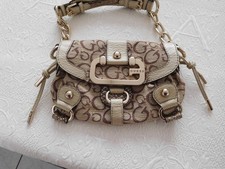 POCHETTE  GUESS