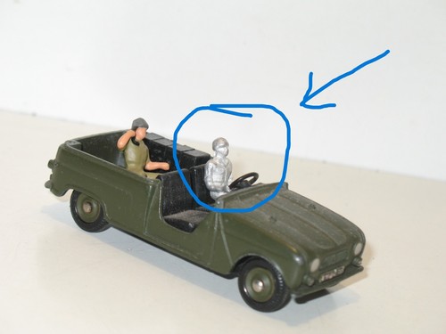 R13 dinky toys soldat - dinky,