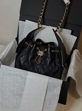 Le Petit Sac Chanel 25 Black /