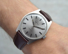 1970 Omega Geneve Men's Watch Mechanical Grey Sunburst Dial Leather Steel