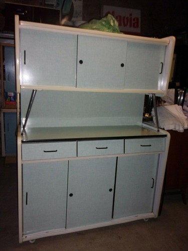 Buffet formica corps - , 1950
