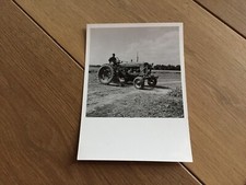 IH Farmall Cub Tractor Press Photo ++ 1950s +++ HTF