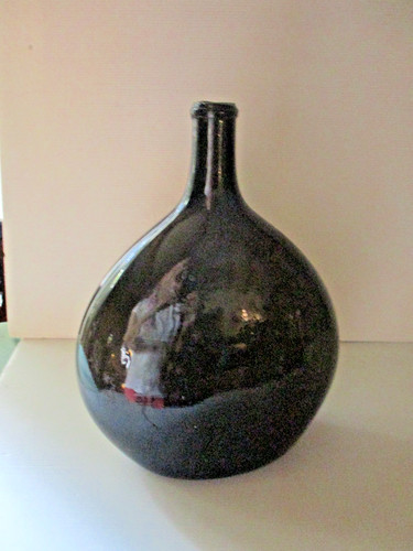 Ancienne bouteille applatie - ancienne,