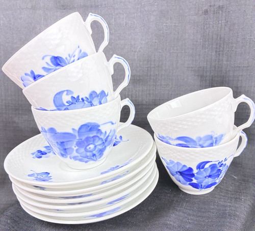 Vtg cups saucers - vtg,