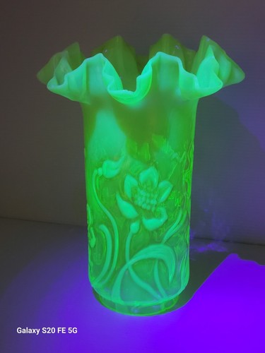 Tulipe ouraline uranium verre - ouraline,