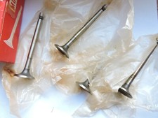 4 Soupapes d'admission Simca