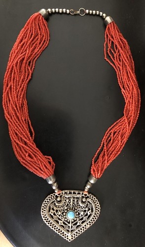 Collier perles rocaille - de,