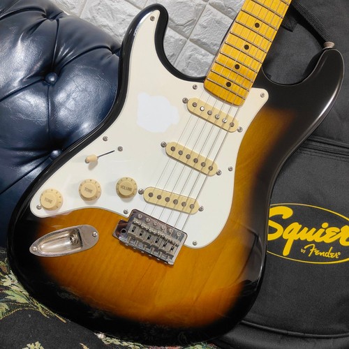 Guitare gauche squier classic - gauche,