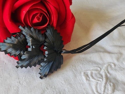 Ancien ornement chapeau