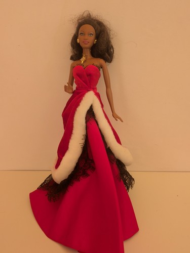 Barbie holiday collector - barbie,