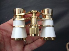 jumelles  course hippique 