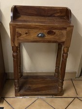 Petit meuble de rangement