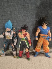 Lot de 3 grandes figurines