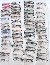 Lot d' environ 65 paires de