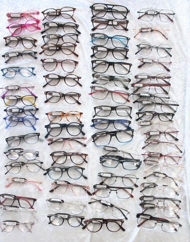 Lot environ paires de - 65,
