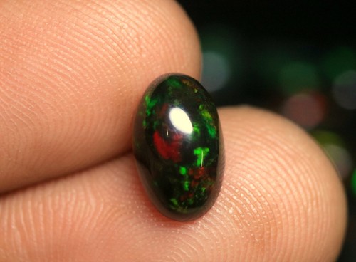 Cabochon opale noire