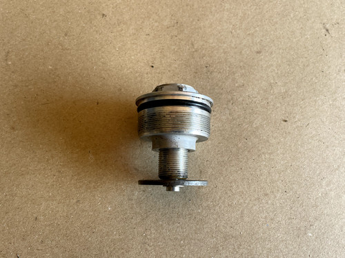 Bouchon fourche précontrainte