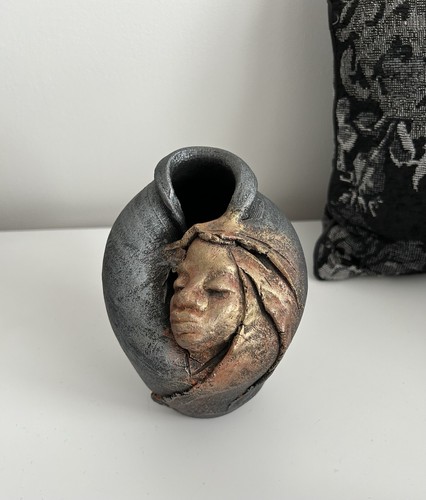 Mykoo signed face vase 1998 - mykoo,