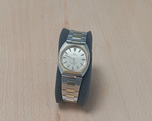 Omega constallation et - constallation, or