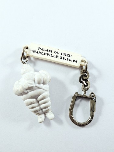 Porte cles michelin - -,