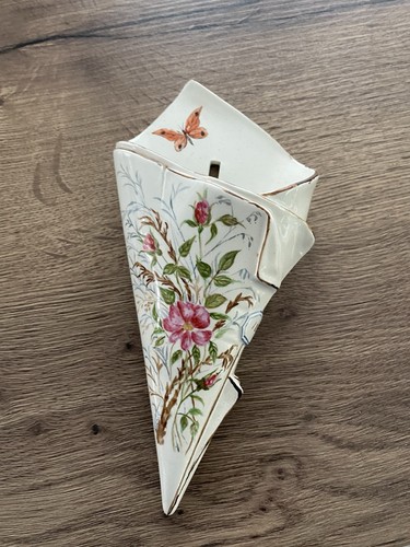 Ancienne bouquetière - bouquetière, en