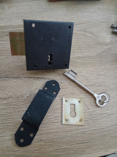 Serrure noire pour - , porte