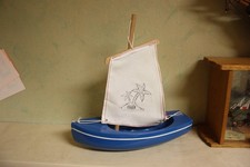 jouet Bateau à voile en bois