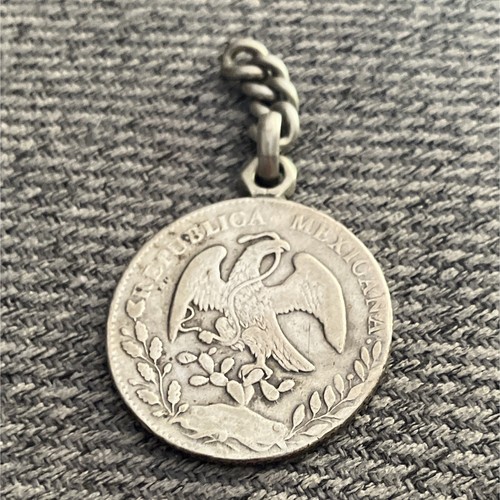 Pendentif médaille métal - , «