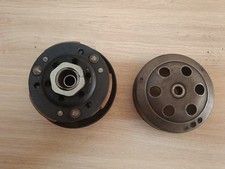 UN EMBRAYAGE CLOCHE ORIGINE