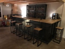Comptoir de bar industriel sur