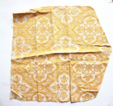 Fragment de tissu ancien en