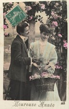 CP MOUSTACHE WOMAN ELEGANT BASKET FLOWERS COUPLE - 36149