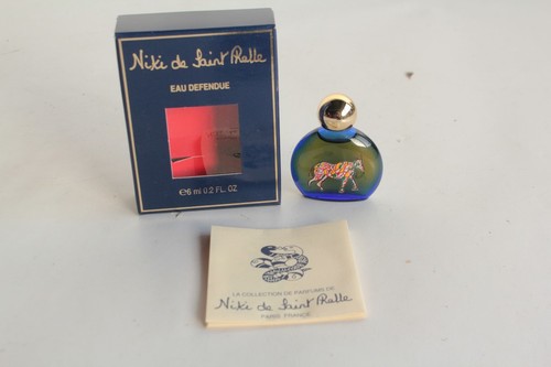 Eau défendue niki saint - eau, de
