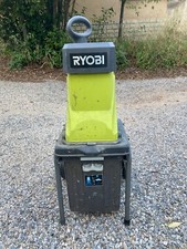 Broyeur de Végétaux RYOBI RSH2545B  Électrique à Porte-couteaux  bac 40L 2500W