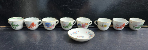 Meissen porcelain cups - 8,