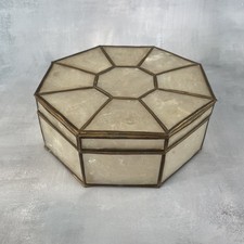 Boite octogonale vintage en laiton et nacre made in Philippines