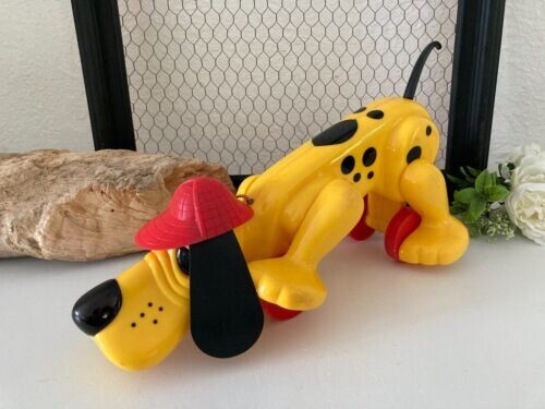Ancien jouet le chien - jouet,