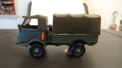 Camion militaire renault - camion,