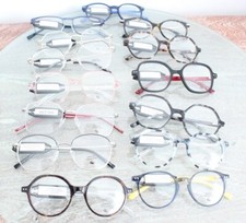 Lot d' environ 14 paires de