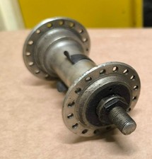 # gros moyeux avant  entraxe