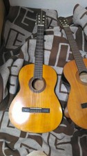 lot de 2 guitares anciennes