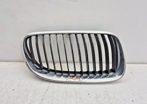 Grille calandre avant - de,
