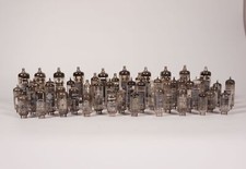 Lot De 50 Radios À Tubes