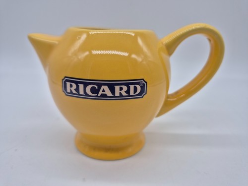 Petit modele pichet eau - pichet,
